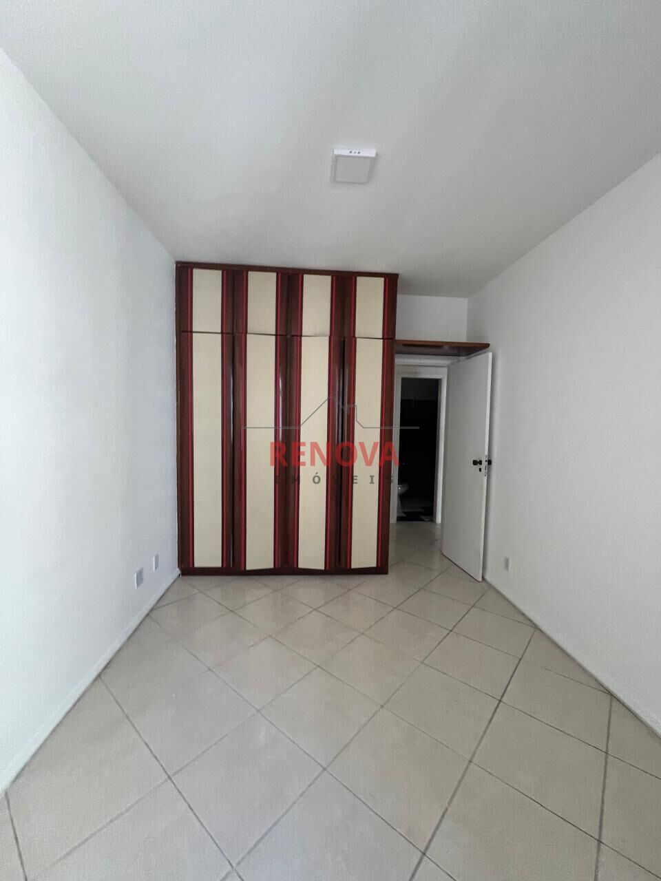 Apartamento para alugar com 4 quartos, 182m² - Foto 7