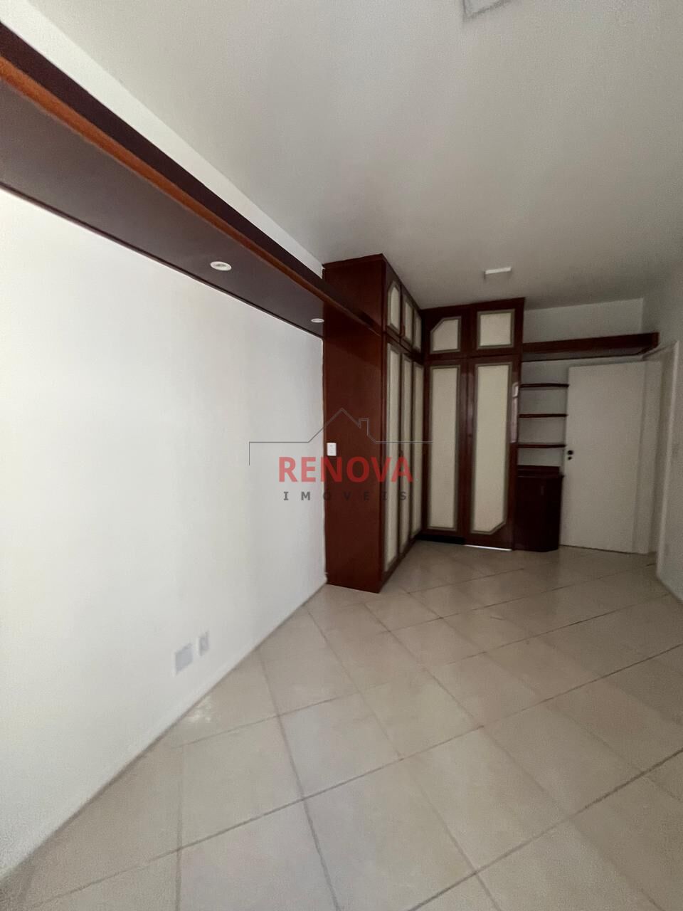 Apartamento para alugar com 4 quartos, 182m² - Foto 10