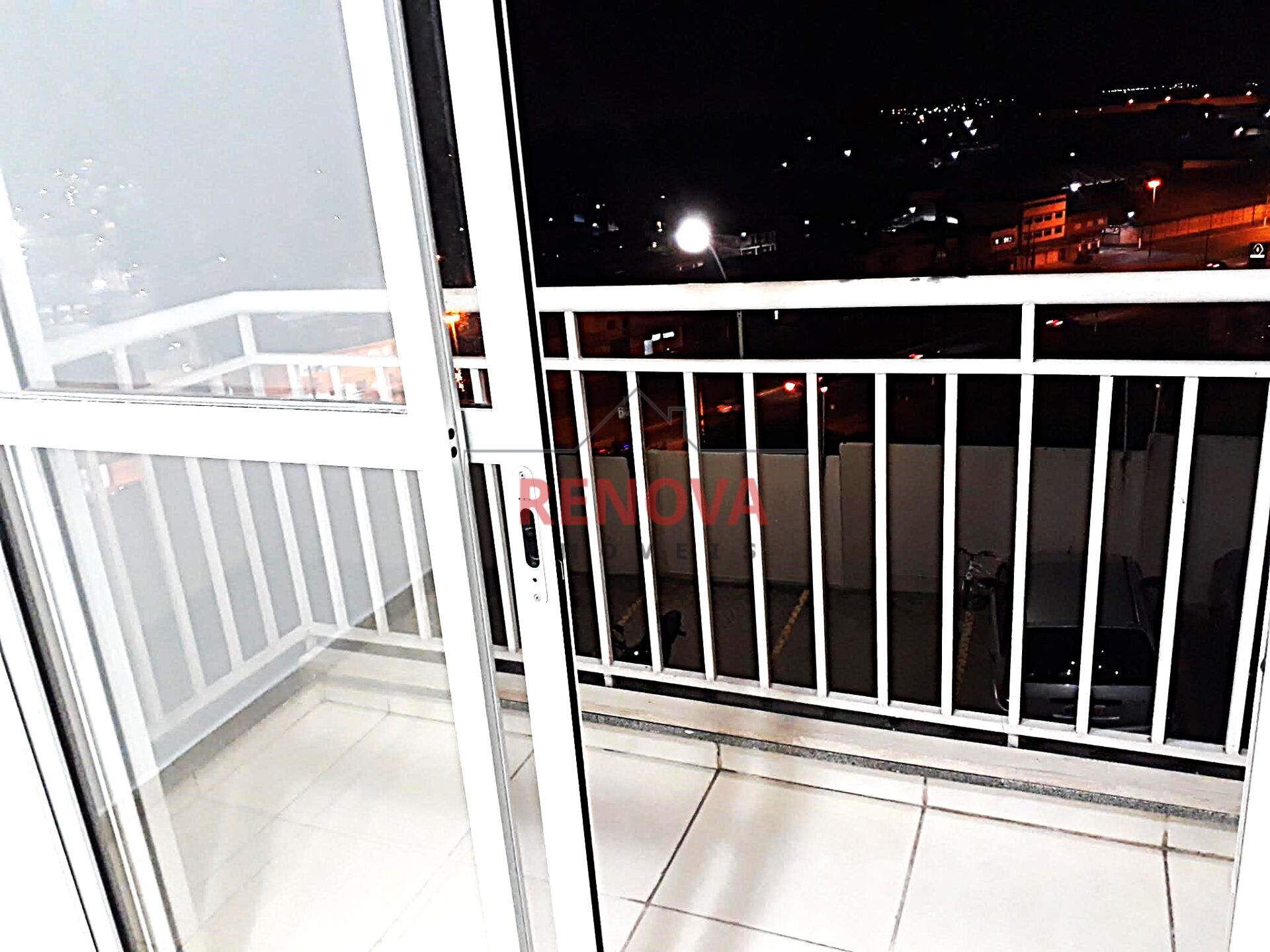 Apartamento à venda com 2 quartos, 50m² - Foto 2
