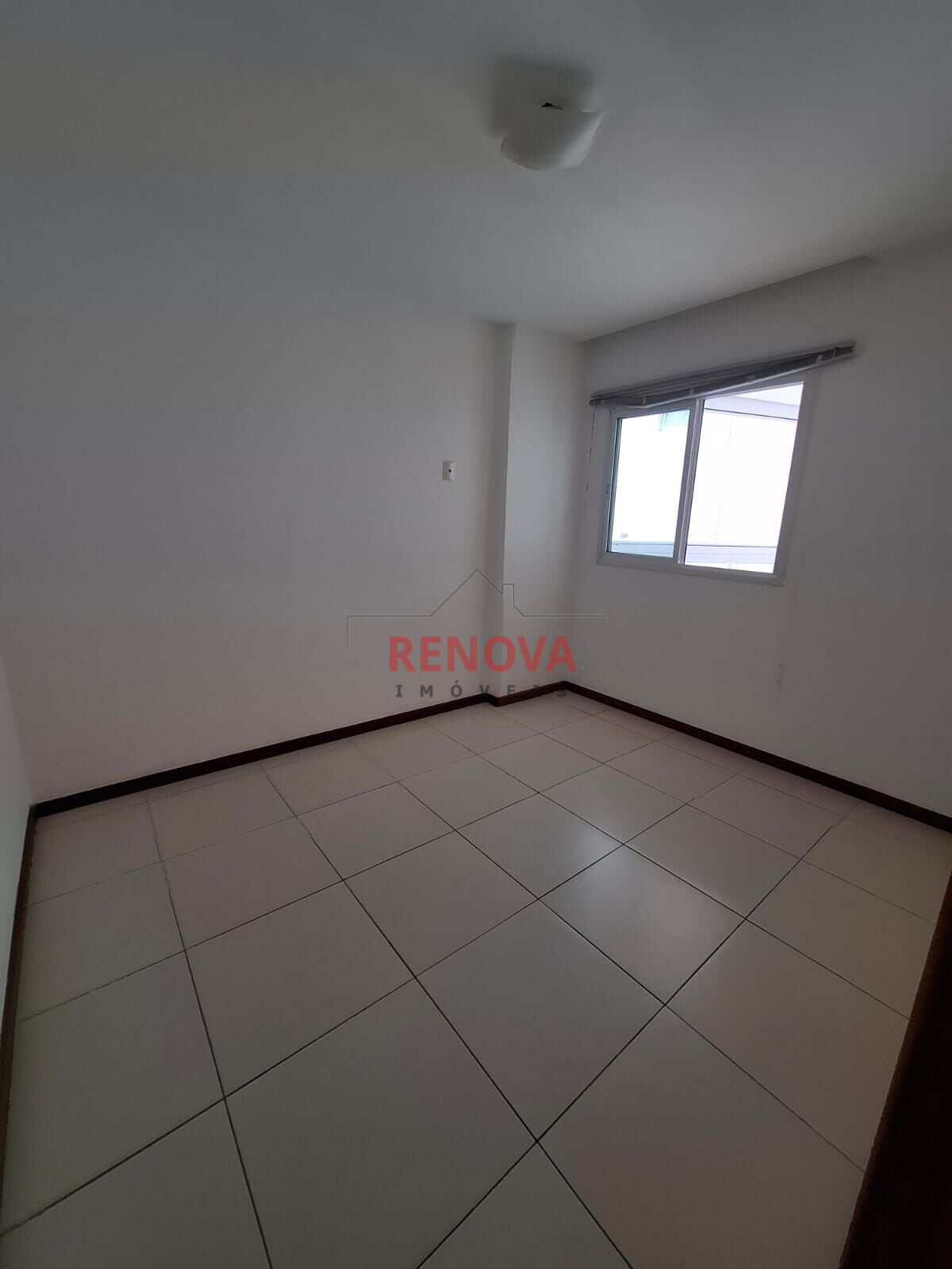 Apartamento à venda com 2 quartos, 75m² - Foto 11