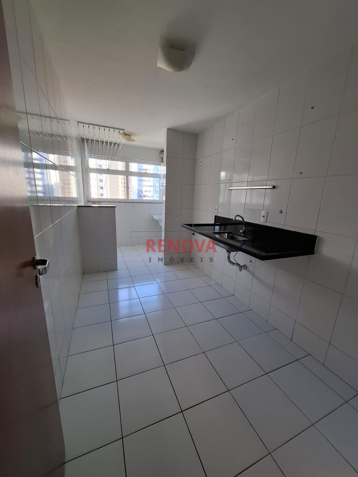 Apartamento à venda com 2 quartos, 75m² - Foto 14