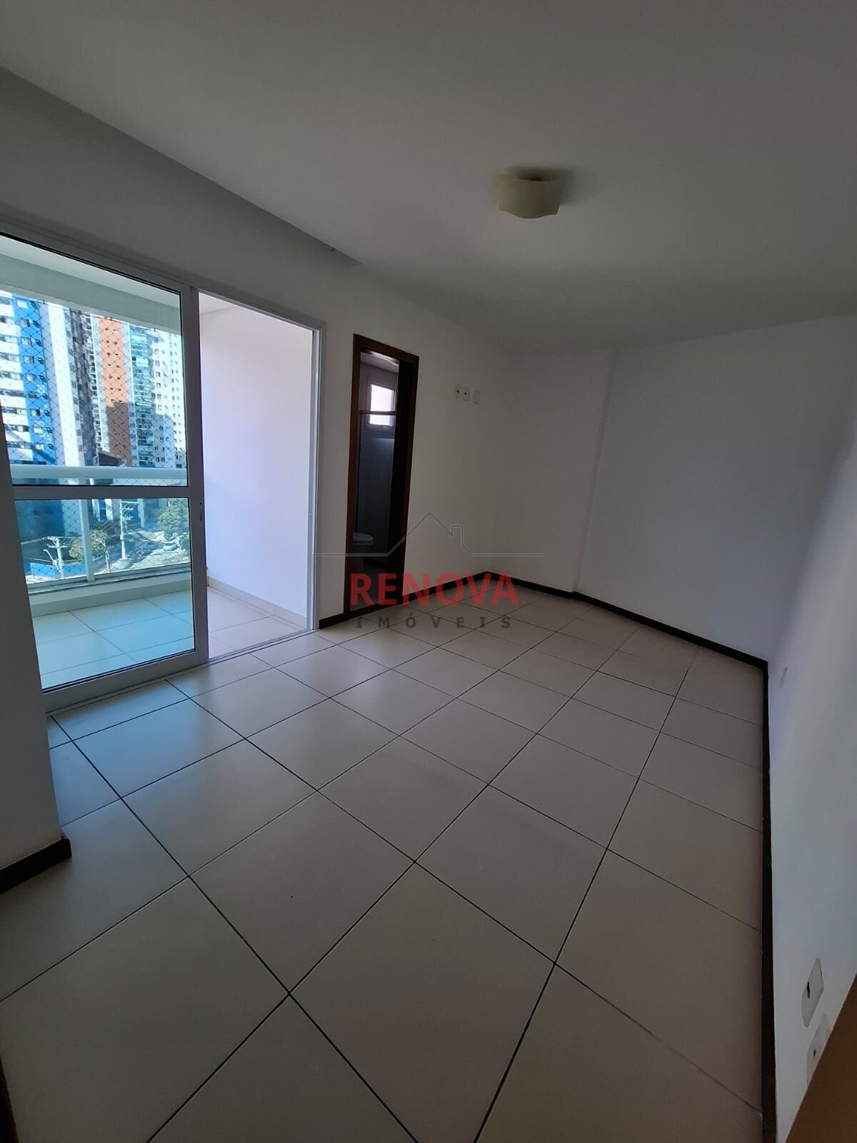 Apartamento à venda com 2 quartos, 75m² - Foto 7