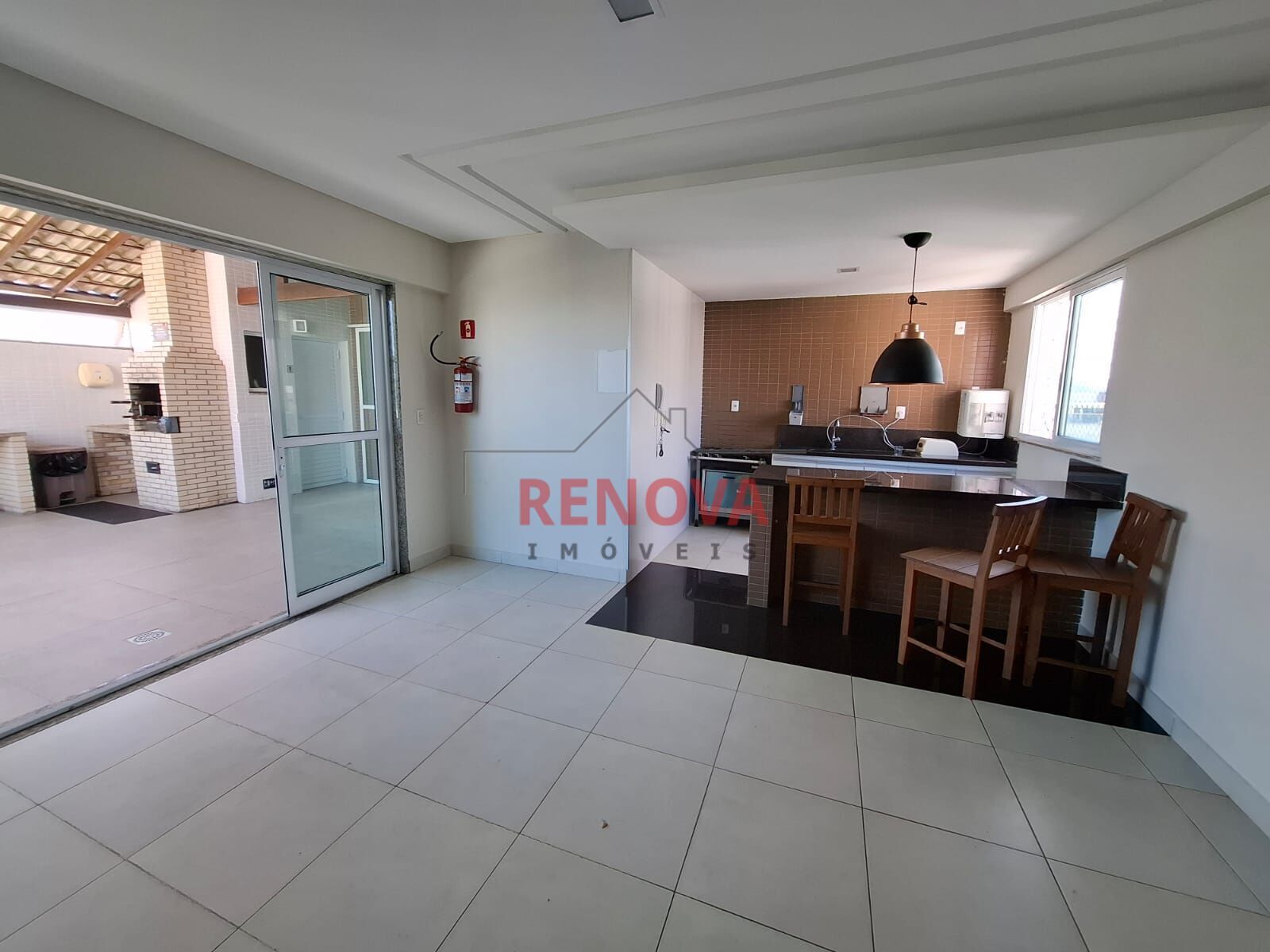 Apartamento à venda com 2 quartos, 75m² - Foto 21