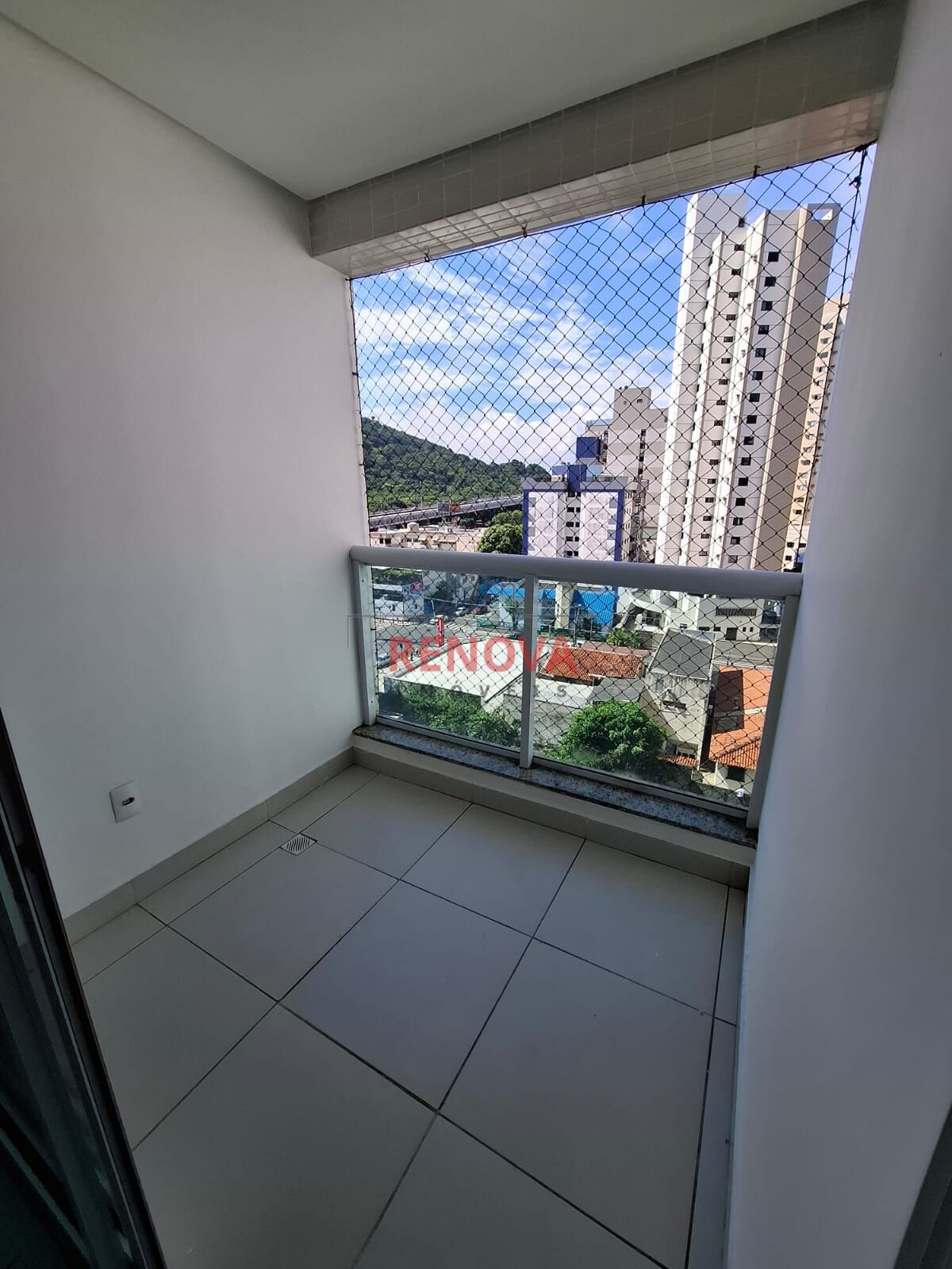 Apartamento à venda com 2 quartos, 75m² - Foto 9