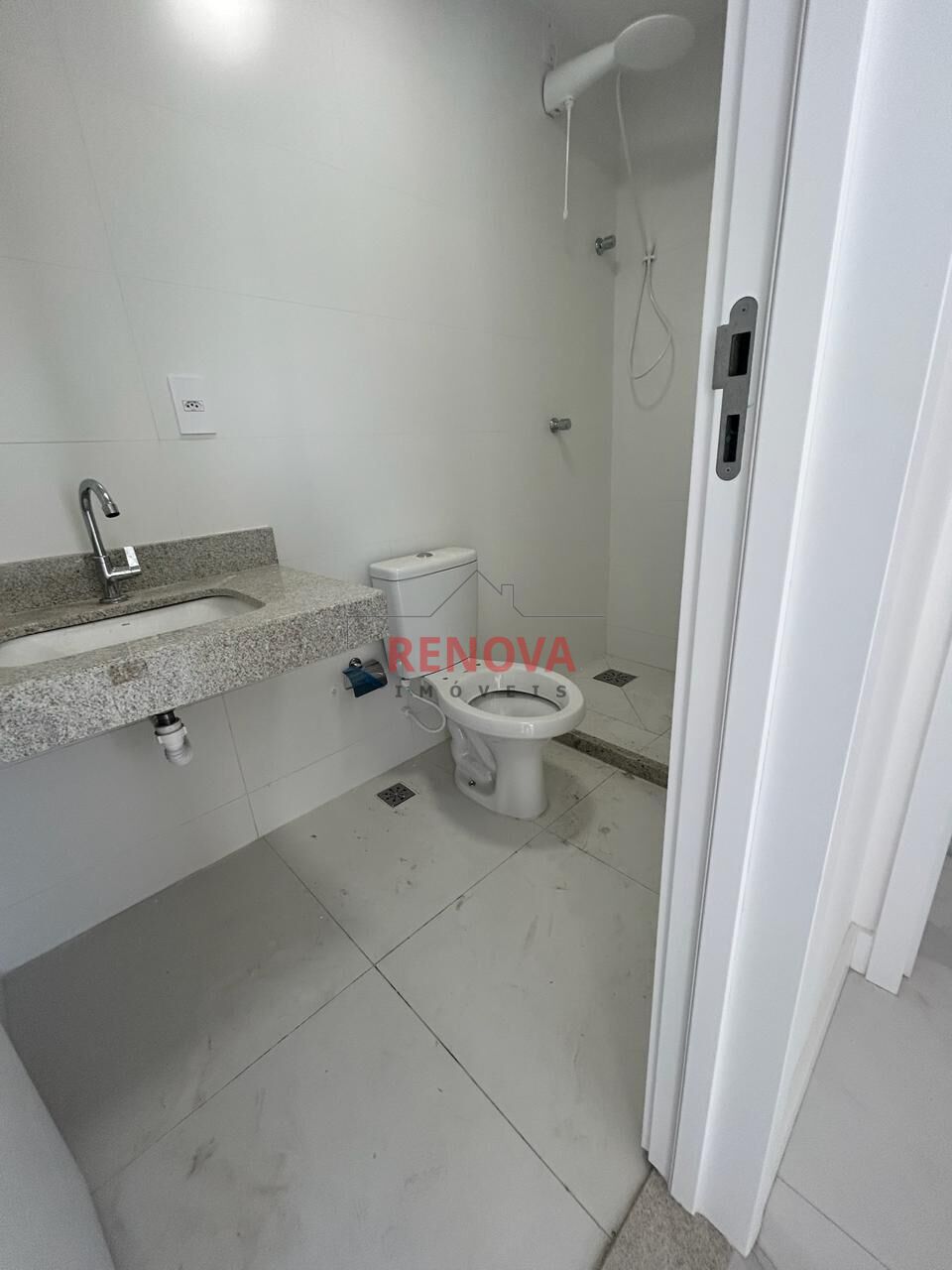 Apartamento para alugar com 2 quartos, 60m² - Foto 12