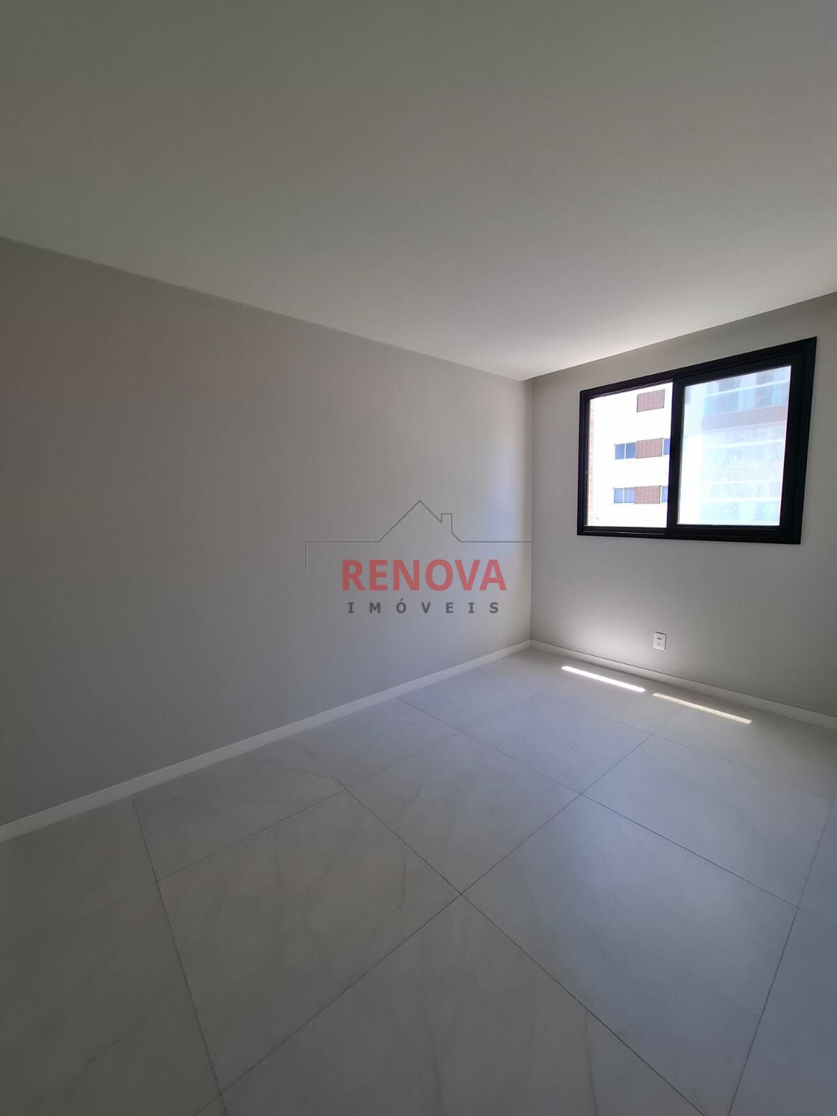 Apartamento à venda com 2 quartos, 62m² - Foto 13