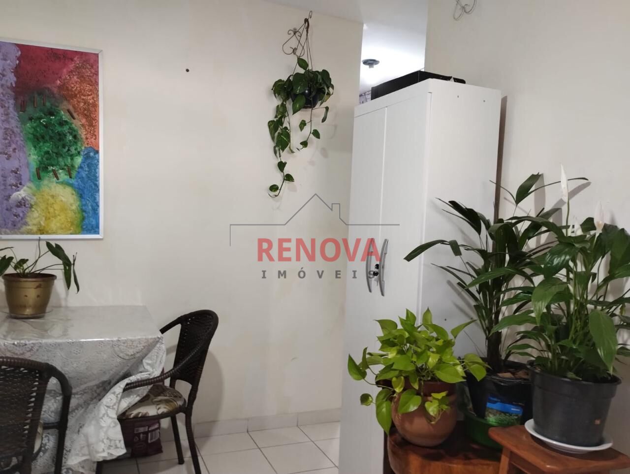 Apartamento à venda com 2 quartos, 64m² - Foto 3