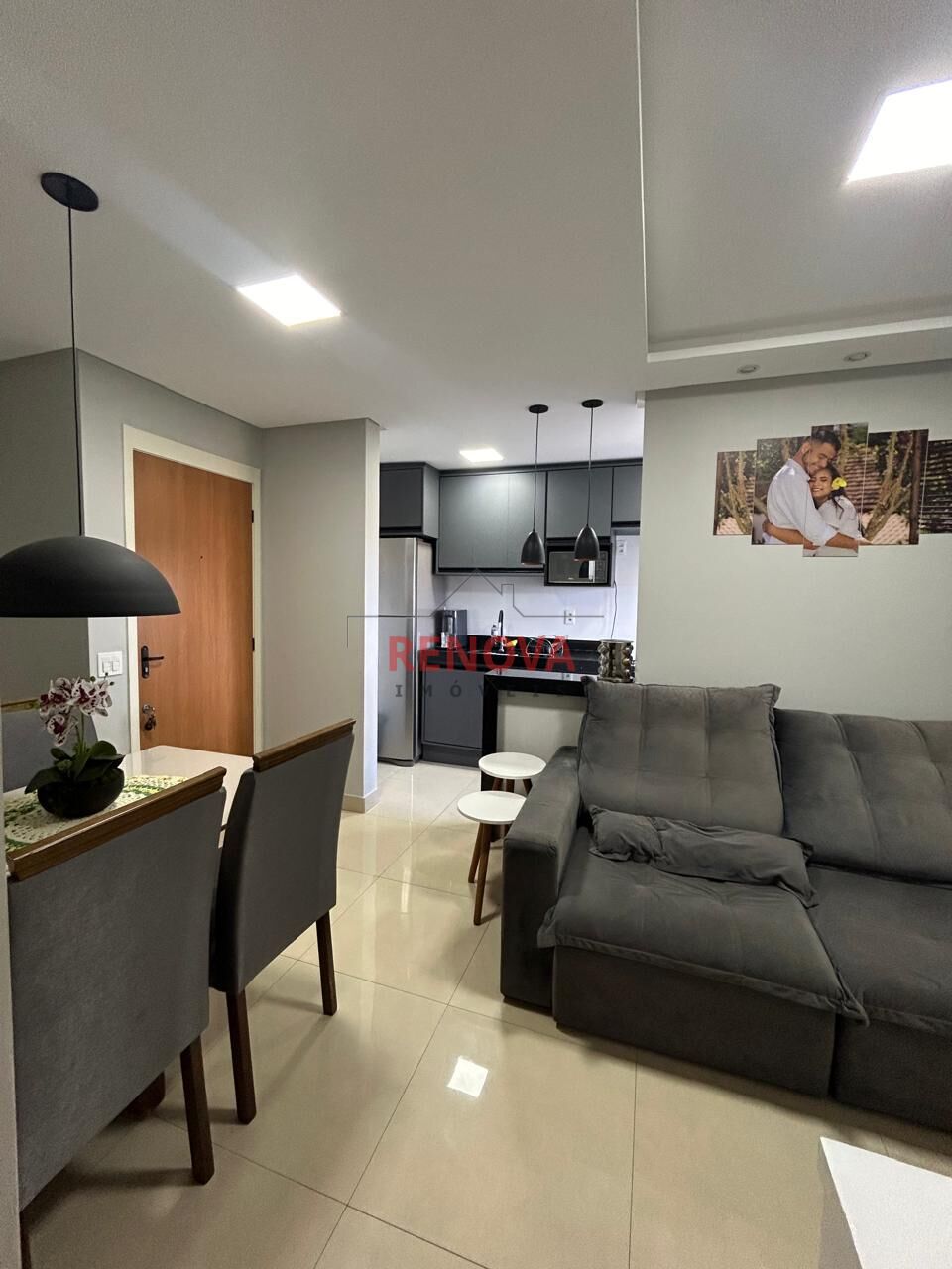 Apartamento à venda com 2 quartos, 47m² - Foto 2