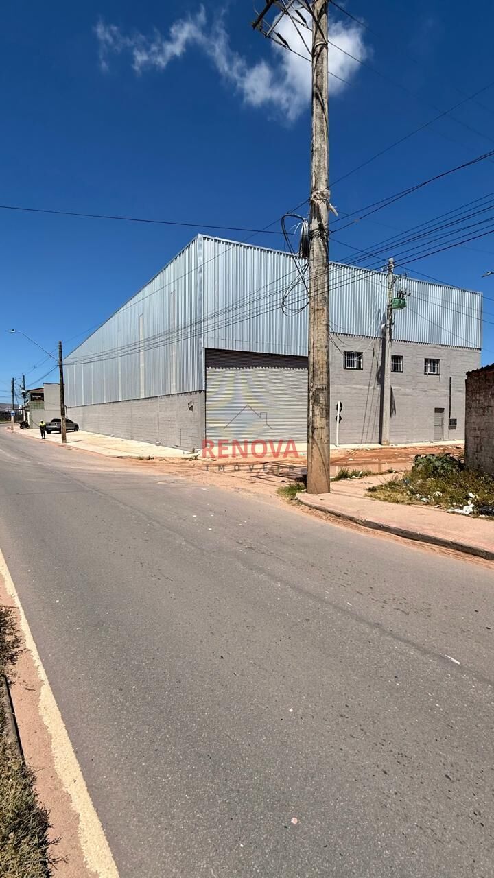 Depósito-Galpão, 1200 m² - Foto 1