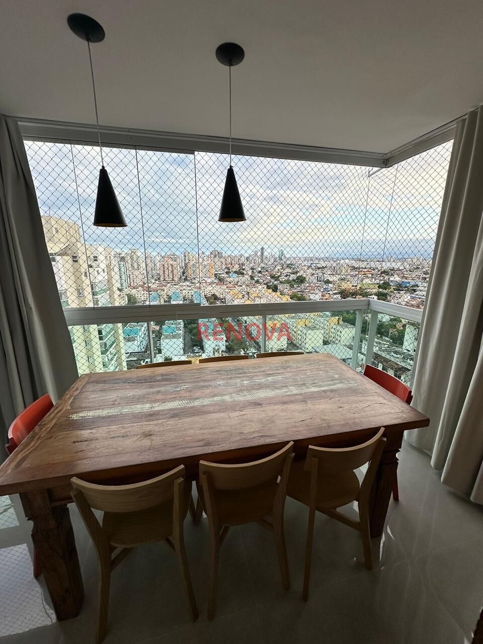 Apartamento à venda com 3 quartos, 107m² - Foto 1