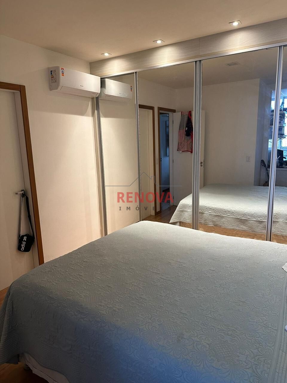 Apartamento à venda com 3 quartos, 107m² - Foto 11