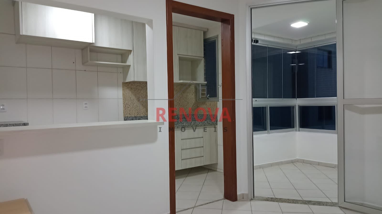 Apartamento para alugar com 2 quartos, 70m² - Foto 3