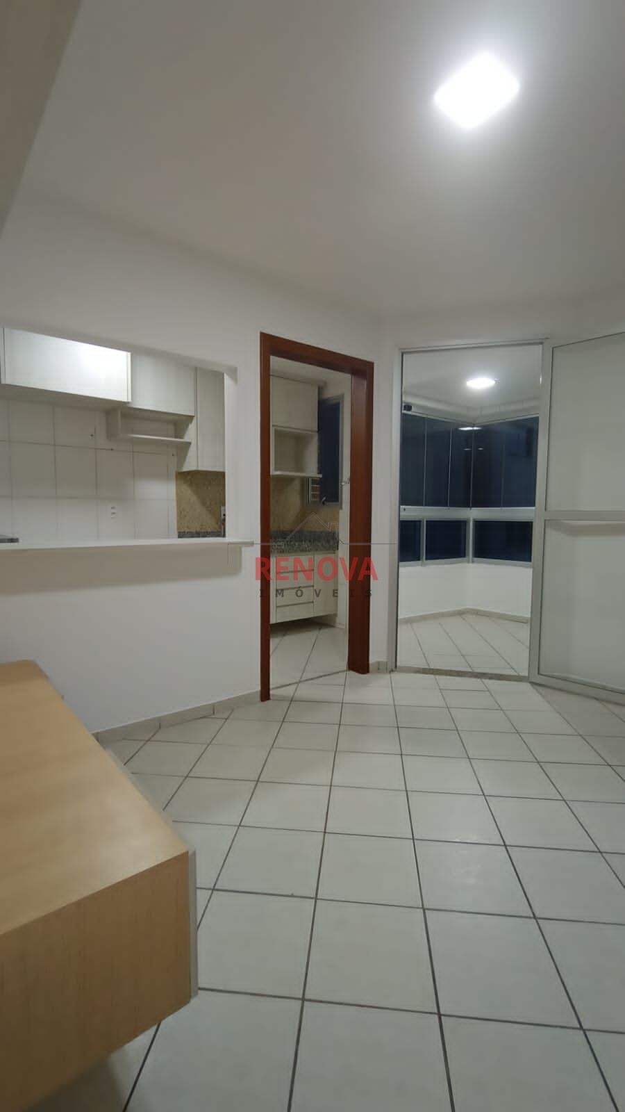 Apartamento para alugar com 2 quartos, 70m² - Foto 2