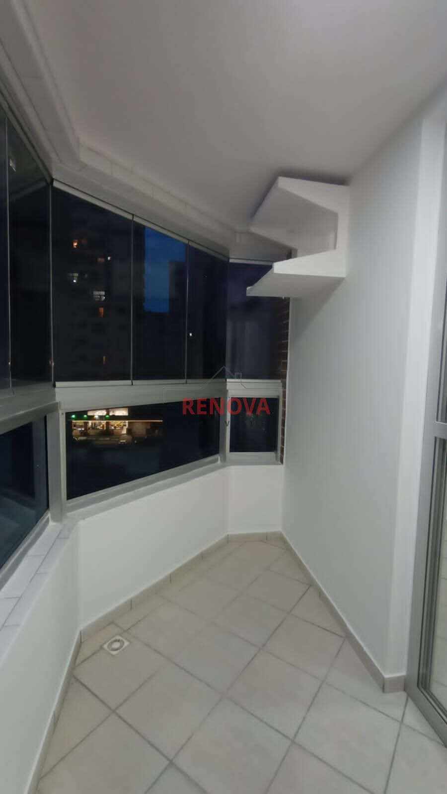 Apartamento para alugar com 2 quartos, 70m² - Foto 11
