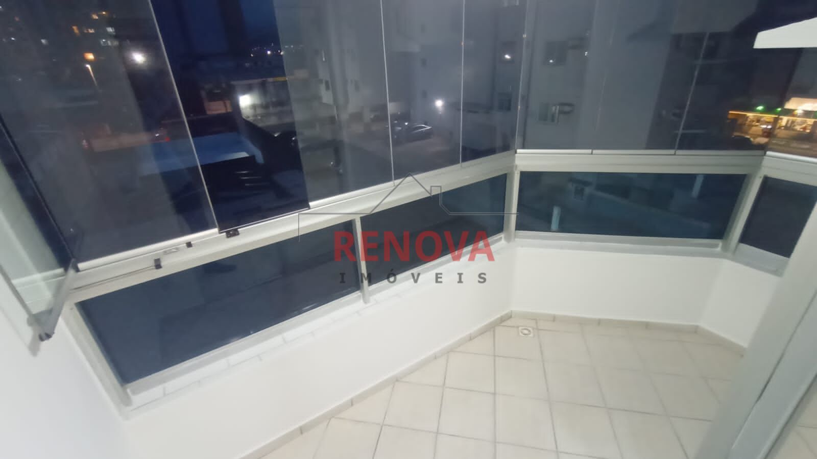 Apartamento para alugar com 2 quartos, 70m² - Foto 15