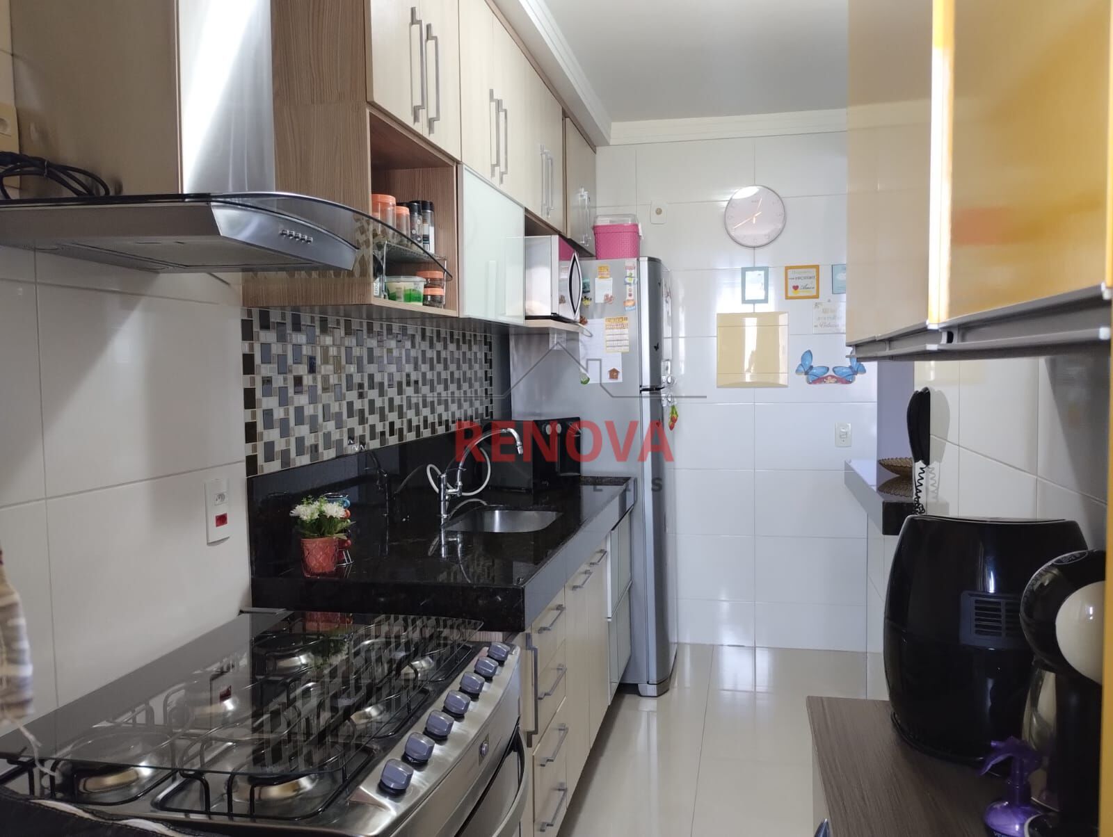 Apartamento à venda com 3 quartos, 80m² - Foto 4