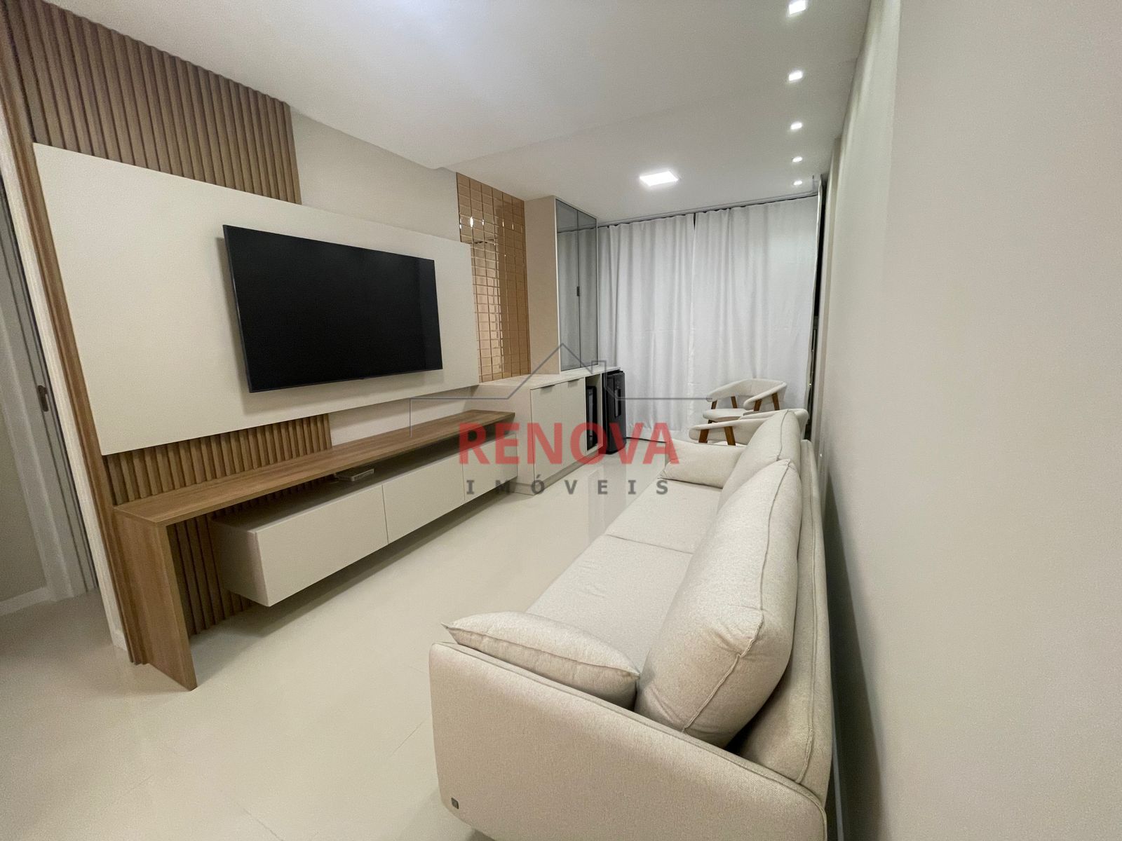 Apartamento à venda com 3 quartos, 82m² - Foto 1