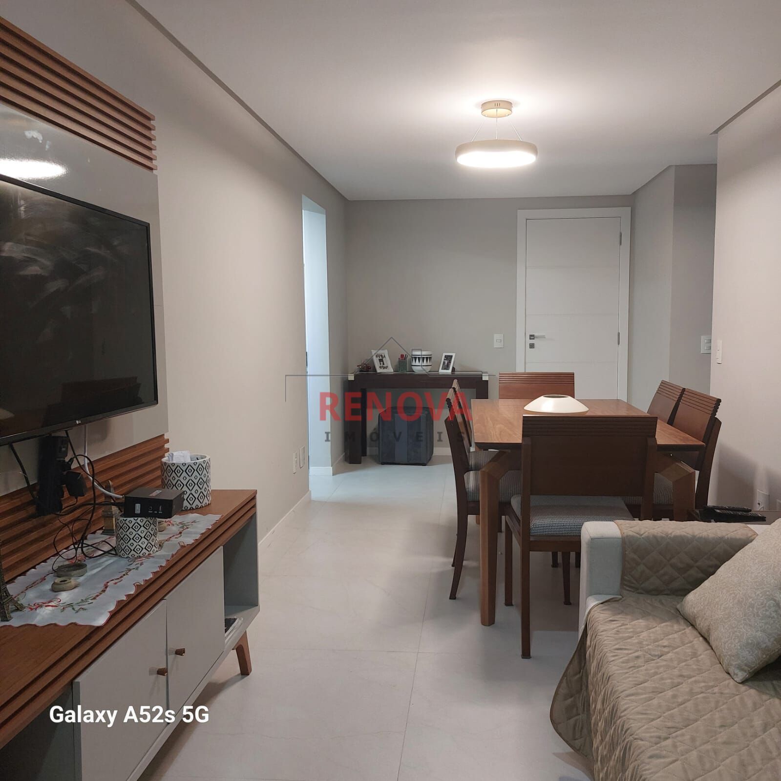 Apartamento à venda com 2 quartos, 65m² - Foto 1