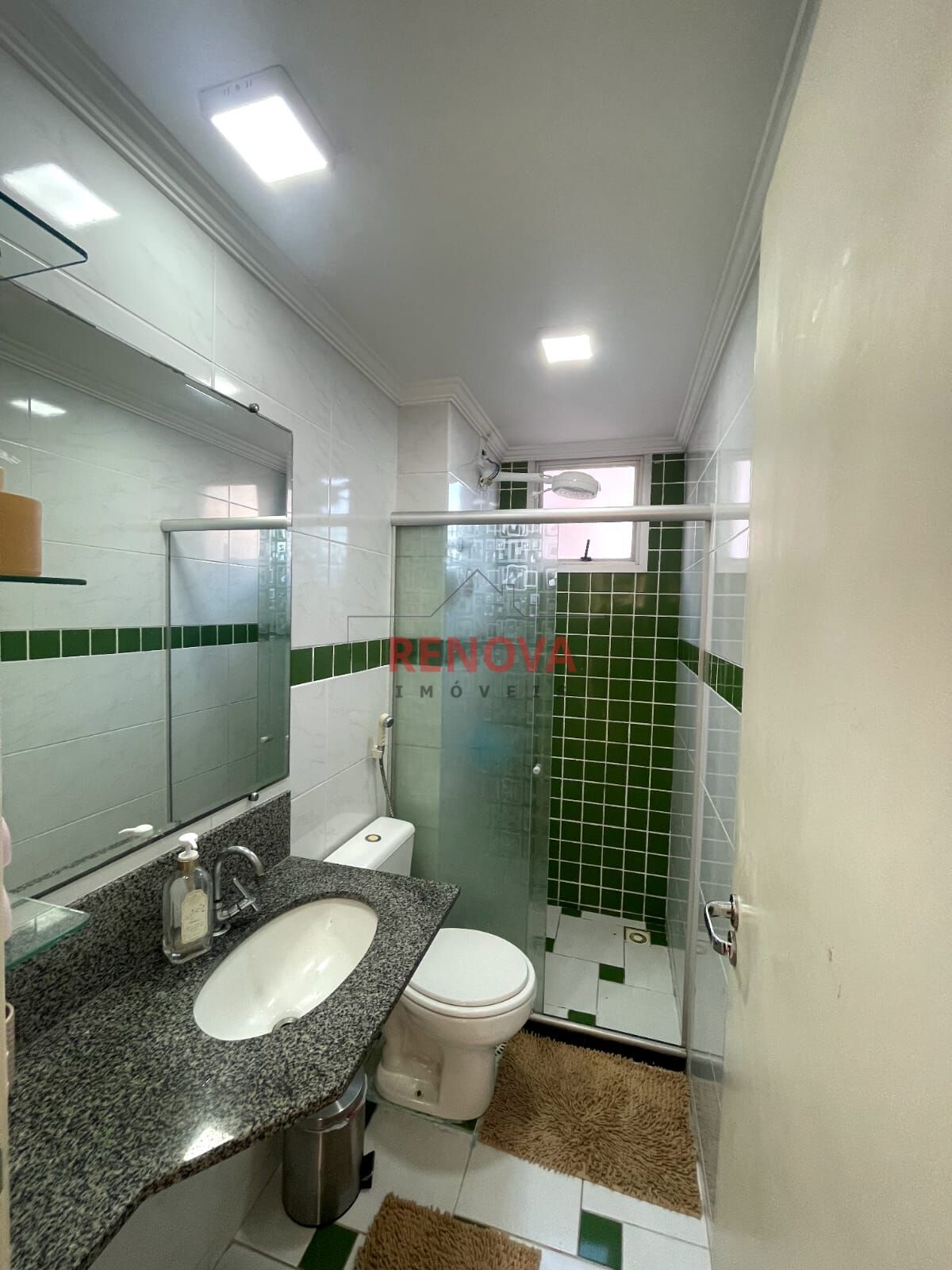 Apartamento à venda com 2 quartos, 65m² - Foto 12