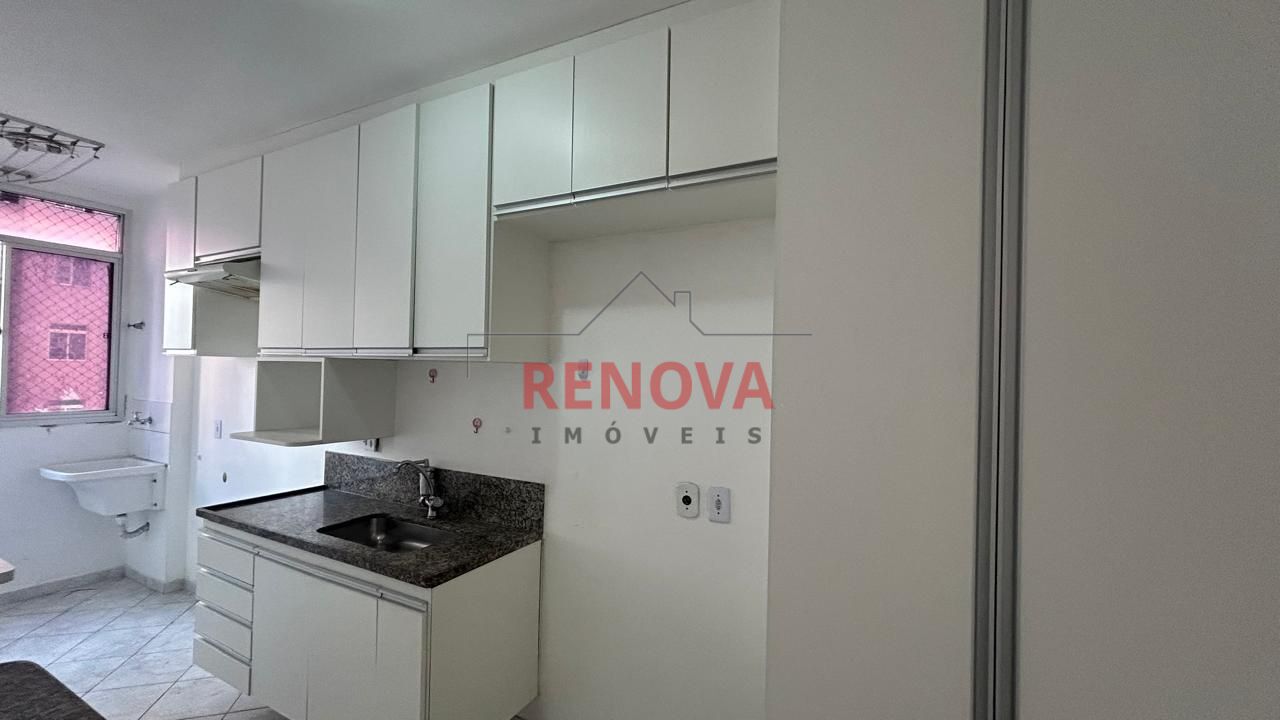 Apartamento à venda com 3 quartos, 80m² - Foto 2