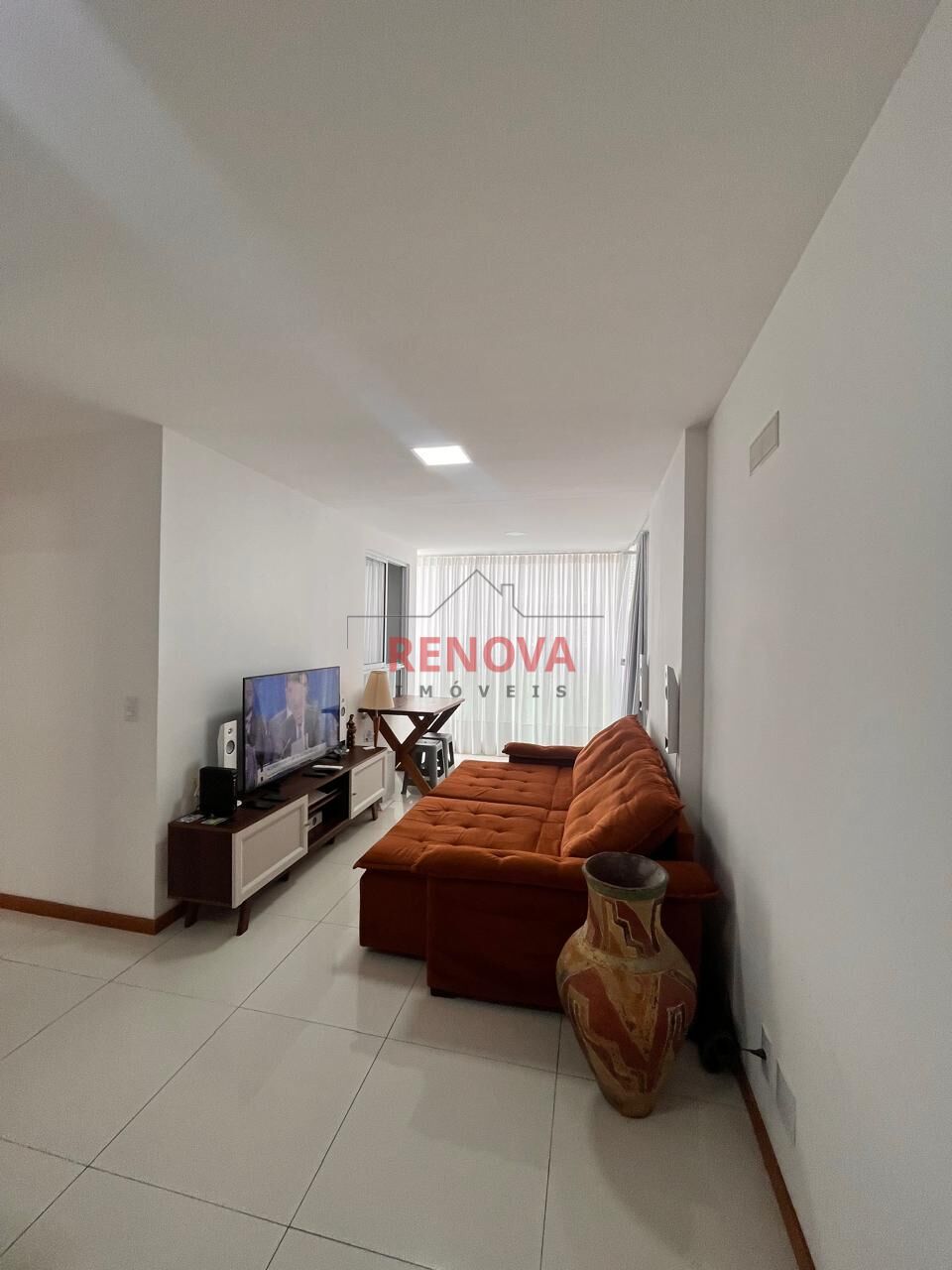 Apartamento para alugar com 3 quartos, 82m² - Foto 2