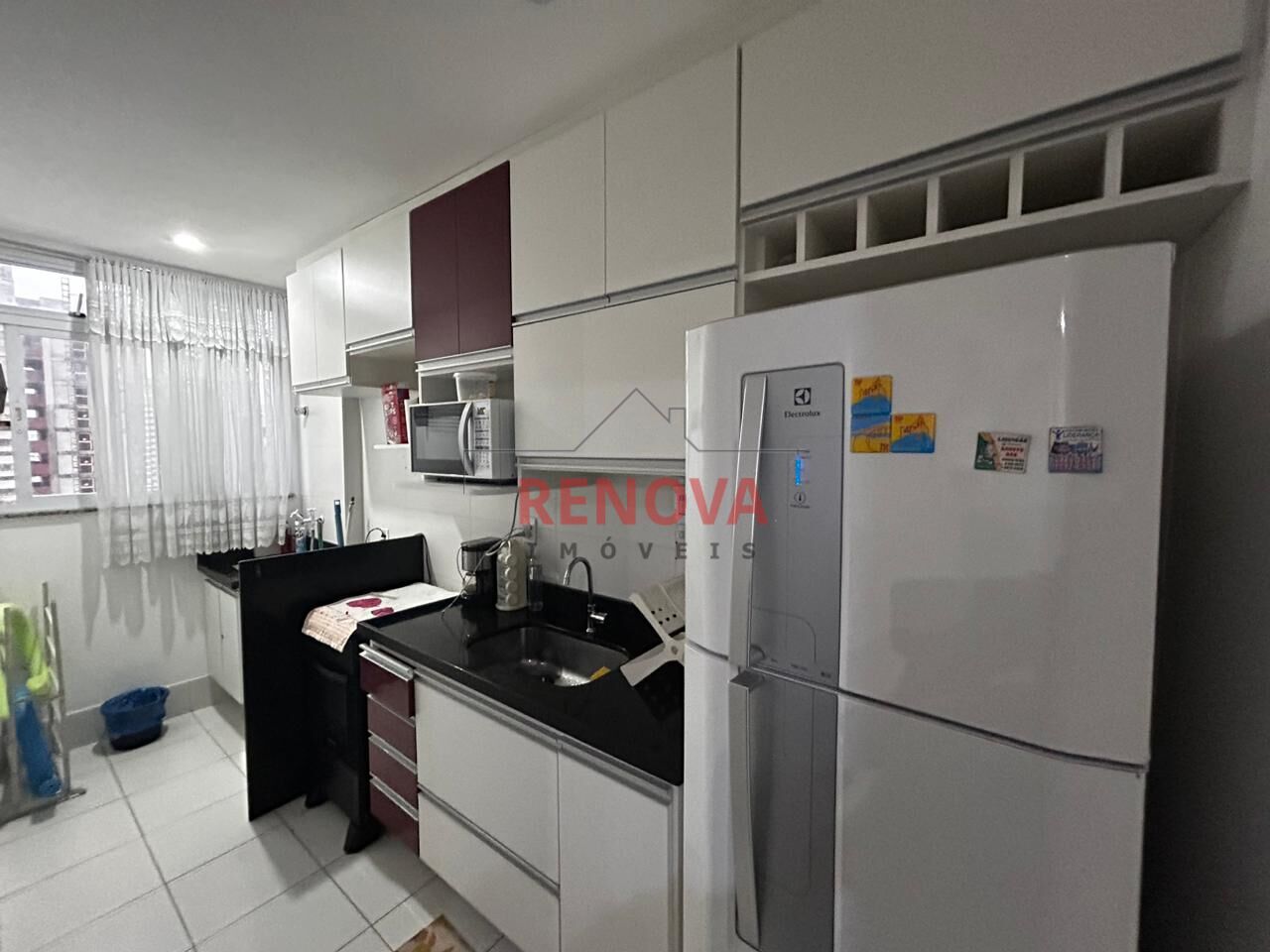 Apartamento à venda com 2 quartos, 65m² - Foto 4