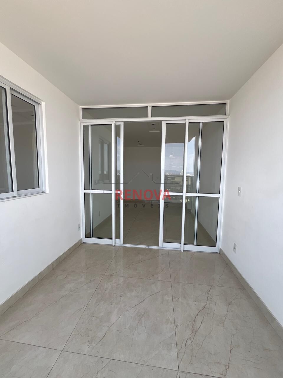 Apartamento para alugar com 2 quartos, 61m² - Foto 4