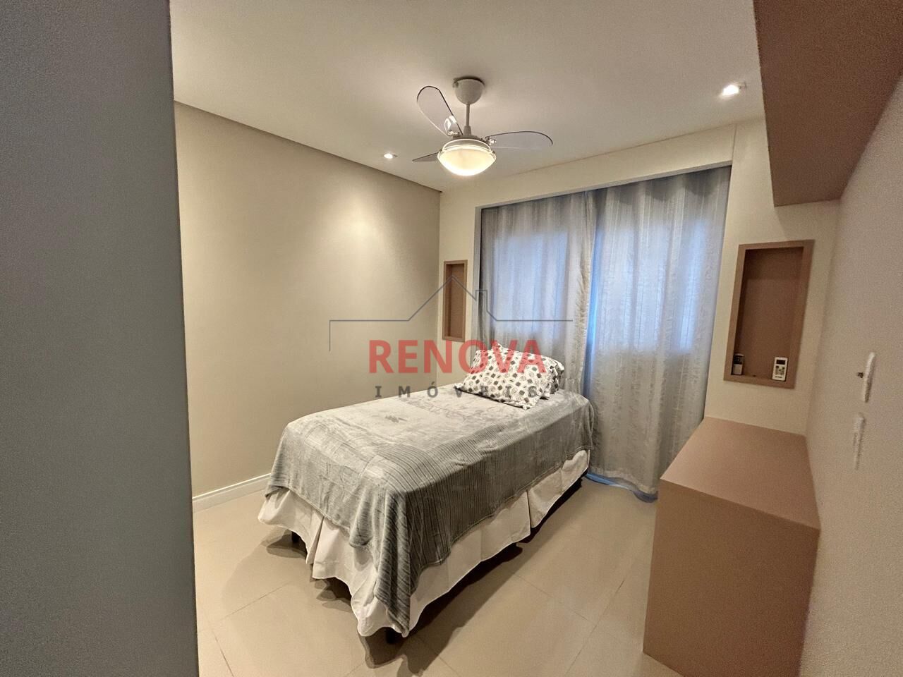 Apartamento para alugar com 3 quartos, 123m² - Foto 8