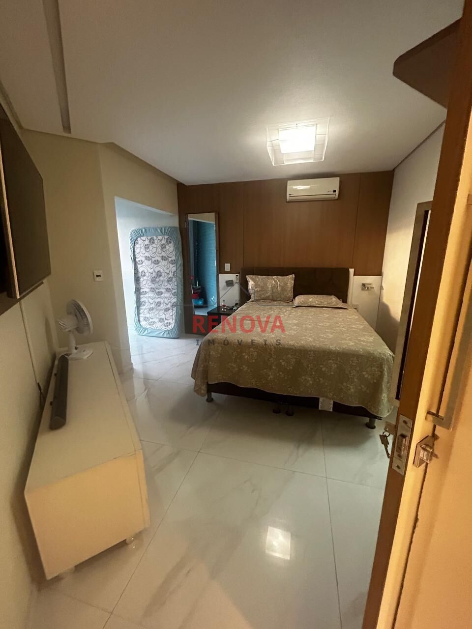 Apartamento para alugar com 3 quartos, 123m² - Foto 7