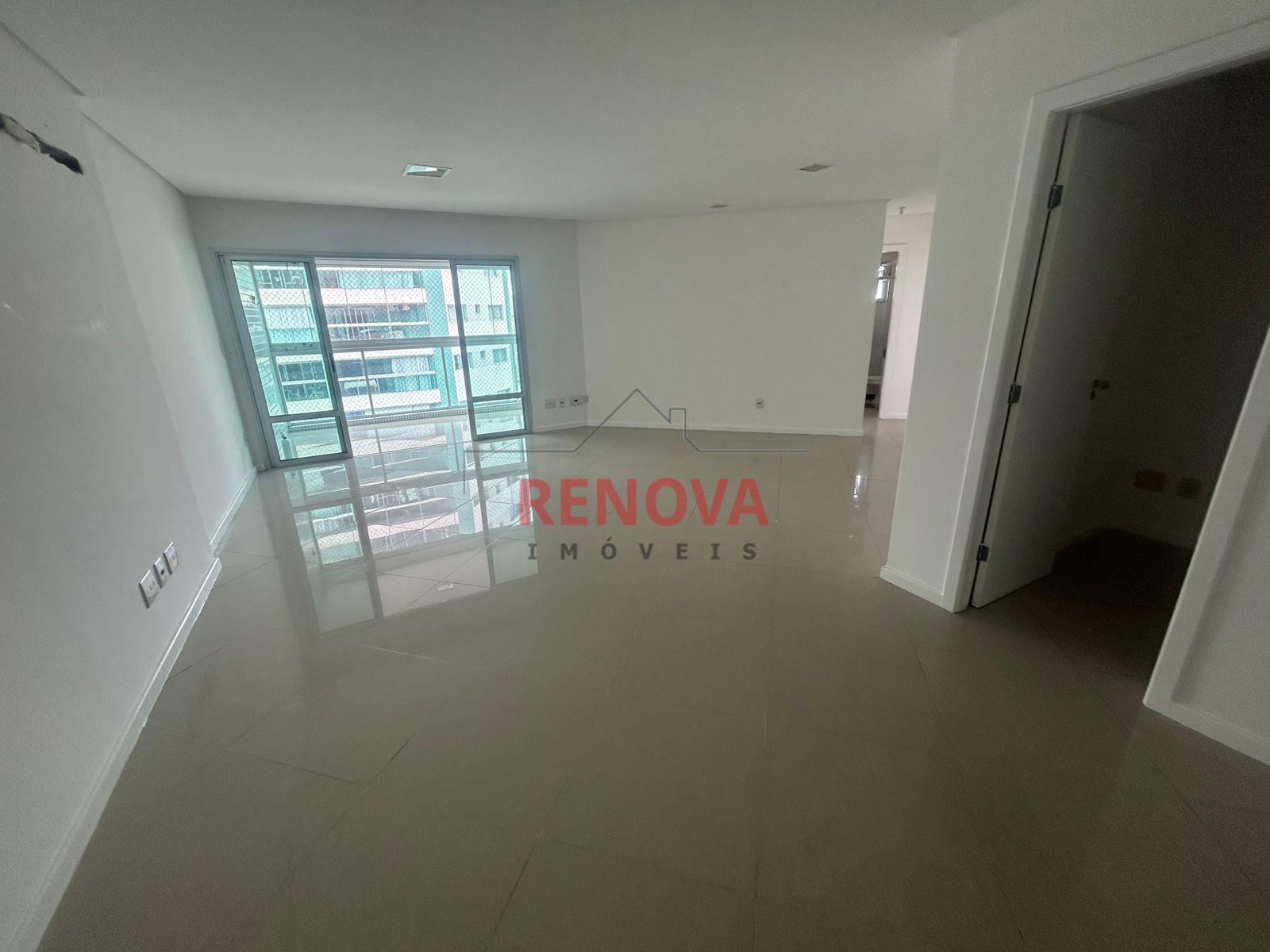 Apartamento, 3 quartos, 123 m² - Foto 1