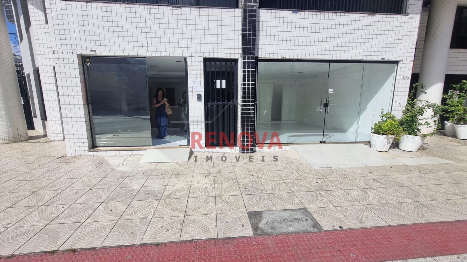 Loja-Salão, 131 m² - Foto 1