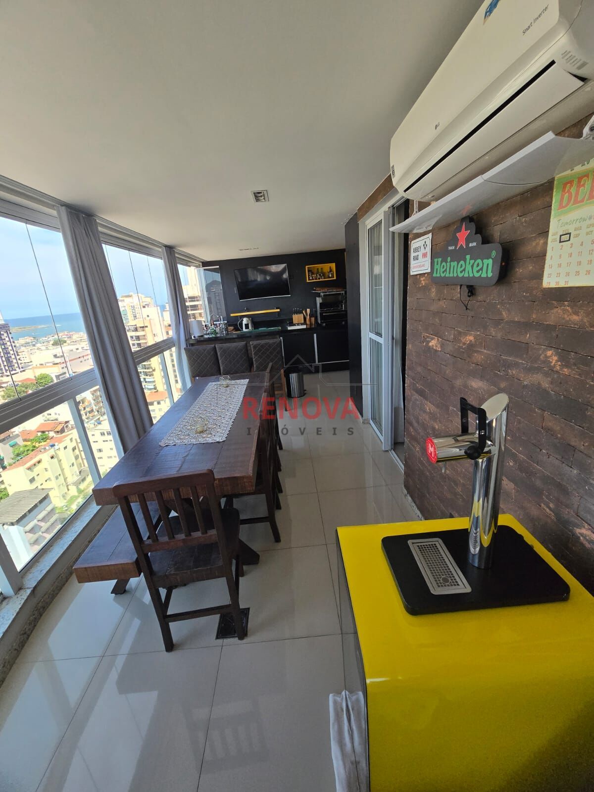 Apartamento à venda com 3 quartos, 110m² - Foto 1