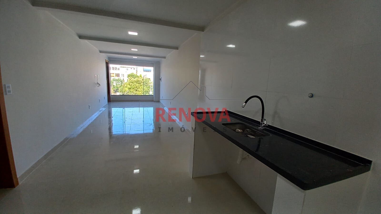 Apartamento para alugar com 2 quartos, 90m² - Foto 1