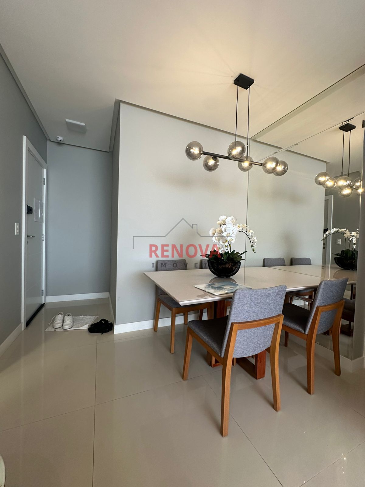 Apartamento à venda com 2 quartos, 69m² - Foto 4