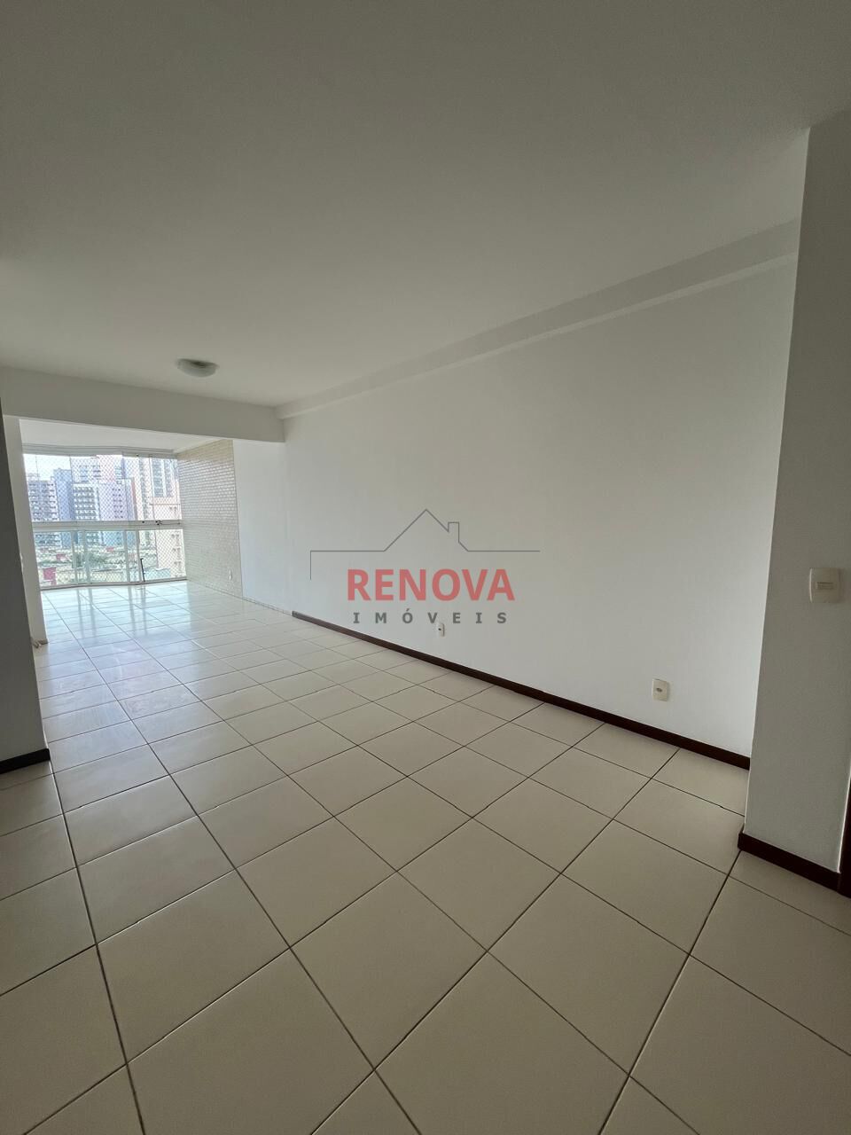 Apartamento para alugar com 4 quartos, 147m² - Foto 1