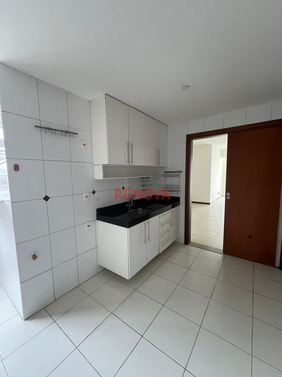 Apartamento para alugar com 4 quartos, 147m² - Foto 3