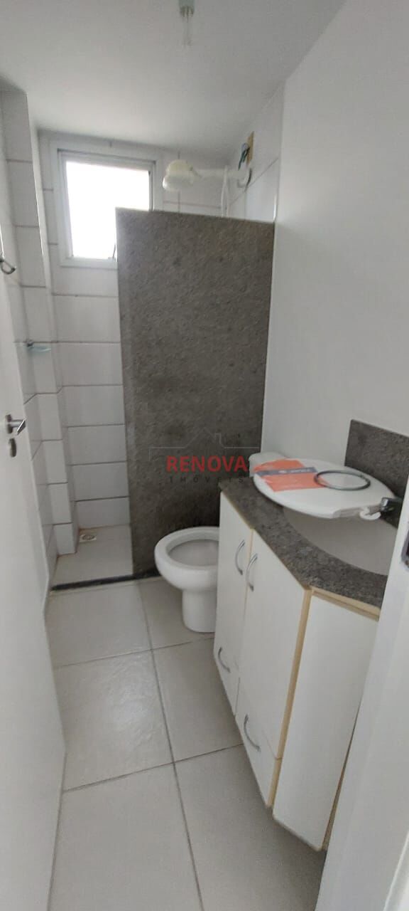 Apartamento à venda com 3 quartos, 80m² - Foto 2