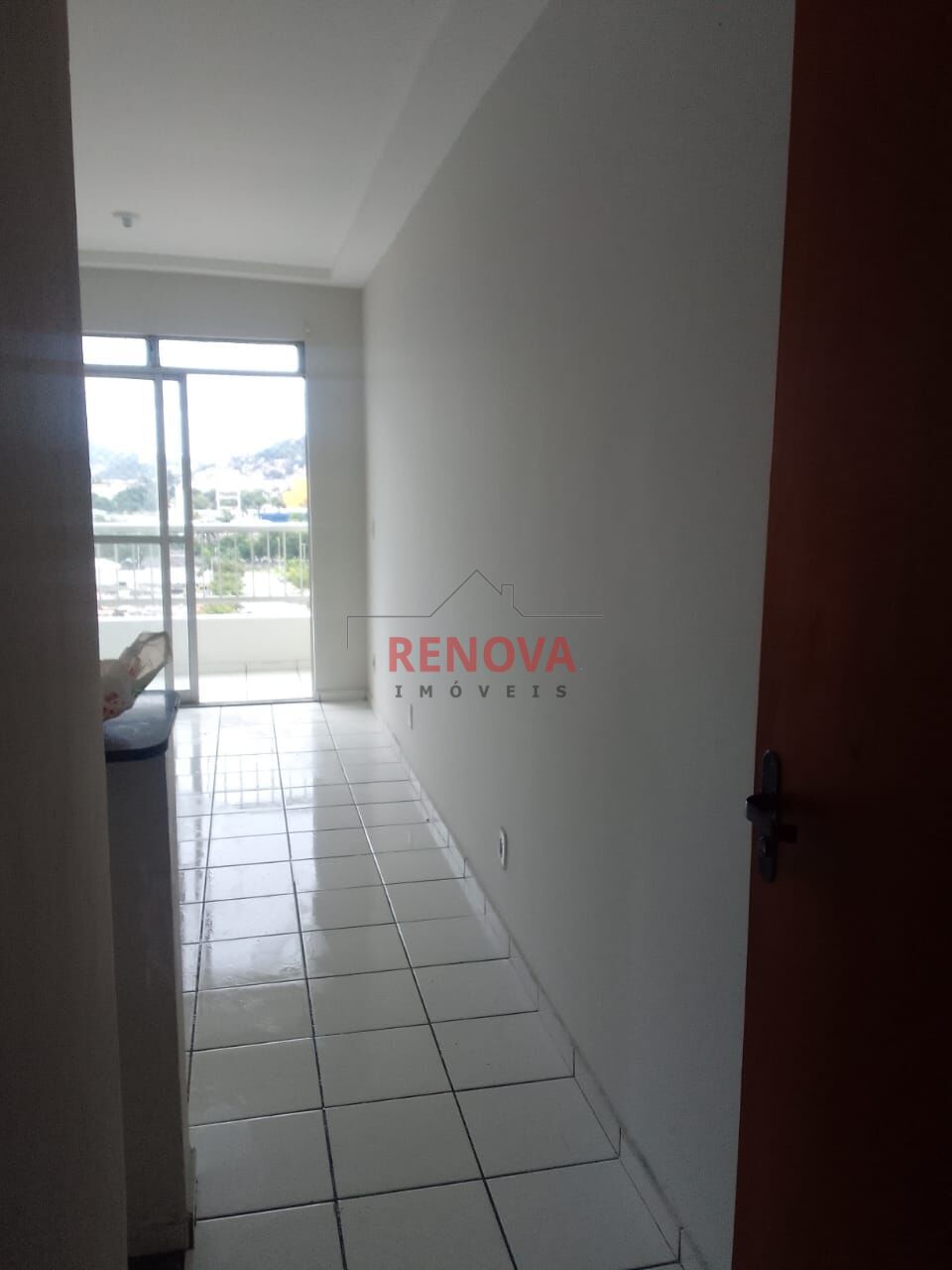 Apartamento à venda com 2 quartos, 61m² - Foto 1