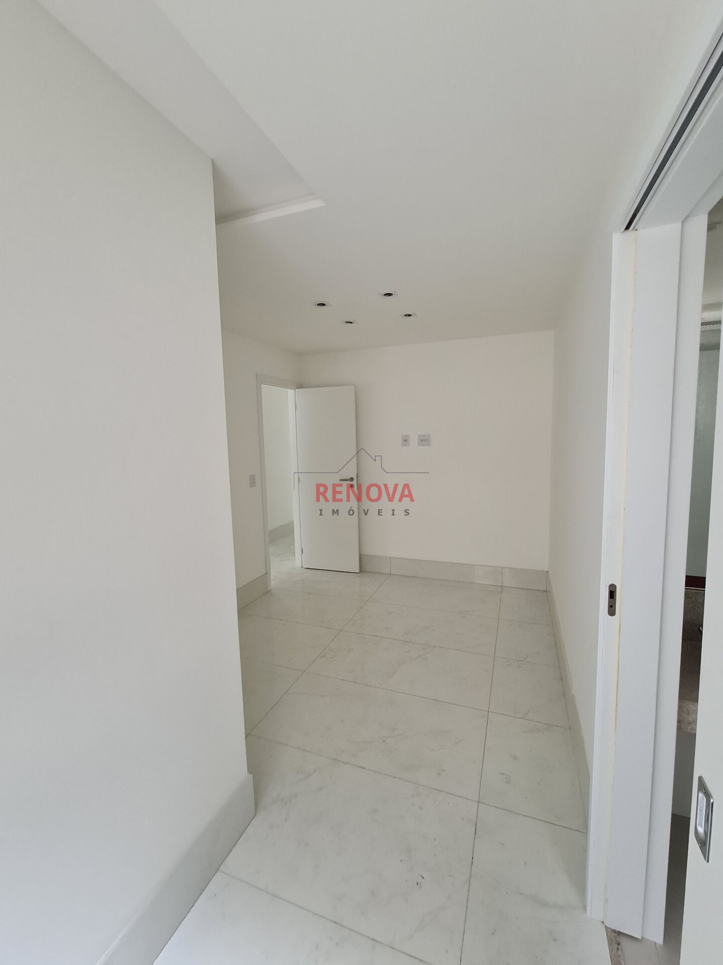 Apartamento à venda com 4 quartos, 125m² - Foto 21