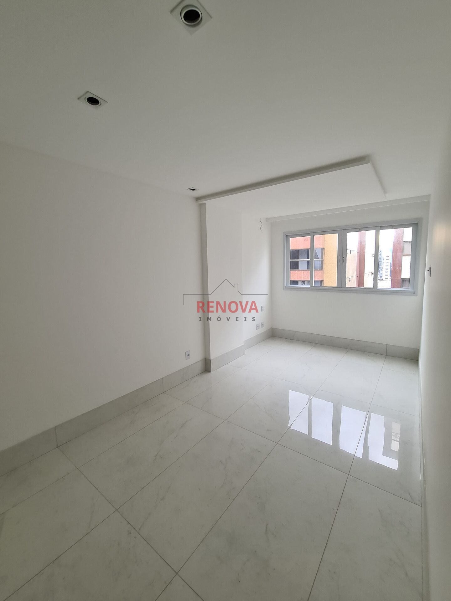 Apartamento à venda com 4 quartos, 125m² - Foto 30