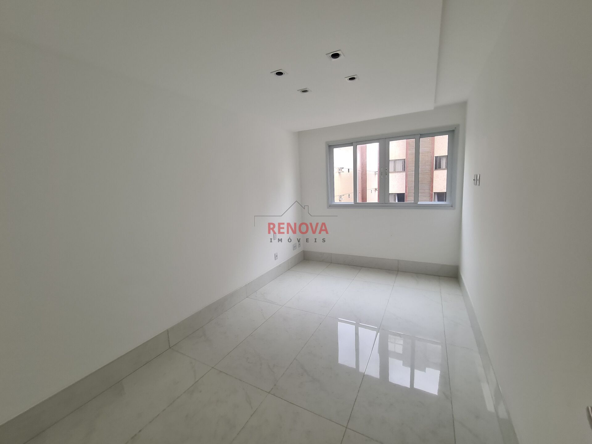 Apartamento à venda com 4 quartos, 125m² - Foto 25