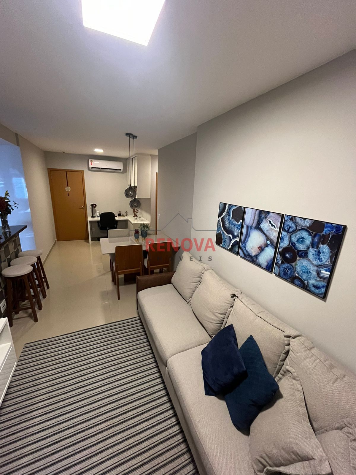 Apartamento à venda com 2 quartos, 63m² - Foto 3