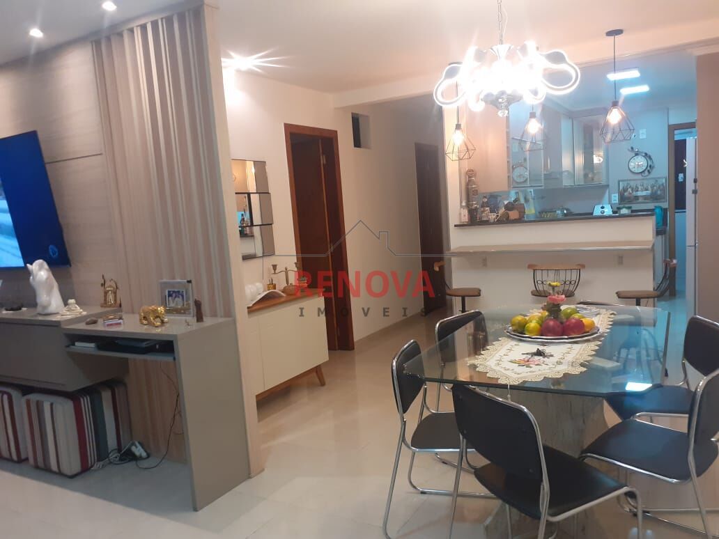 Apartamento à venda com 2 quartos, 70m² - Foto 3