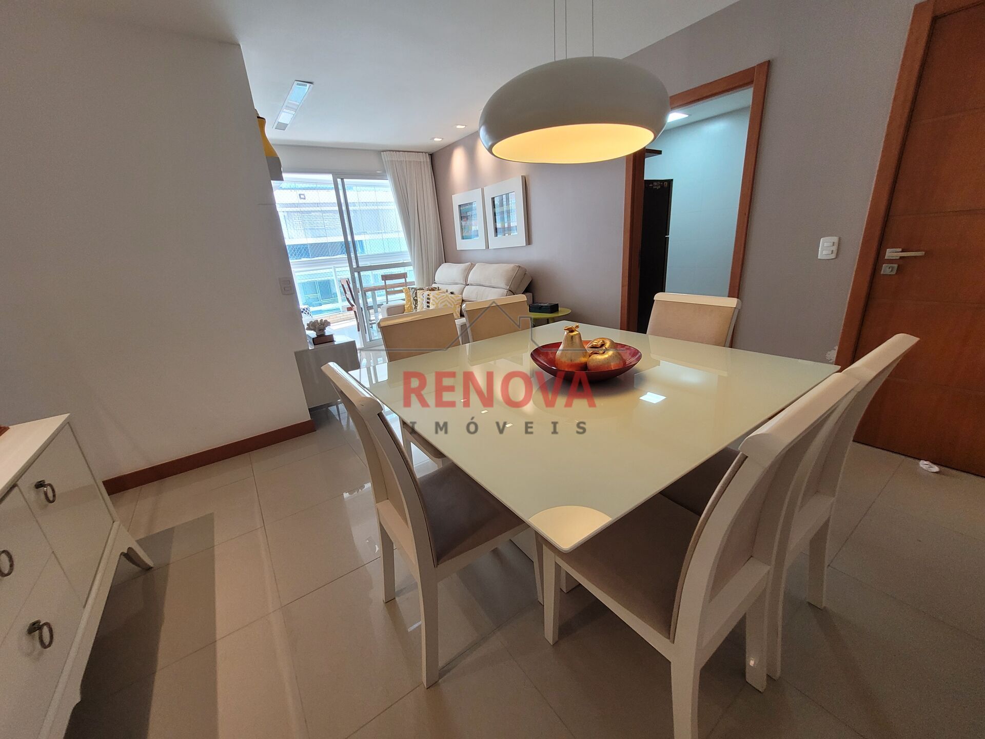 Apartamento à venda com 3 quartos, 100m² - Foto 2