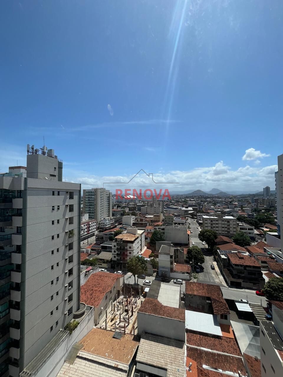 Apartamento à venda com 2 quartos, 67m² - Foto 3