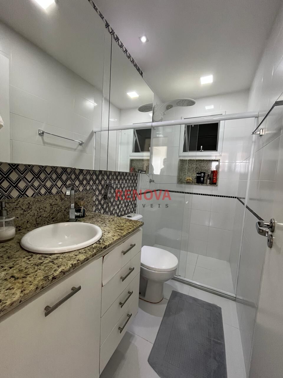 Apartamento à venda com 2 quartos, 67m² - Foto 10