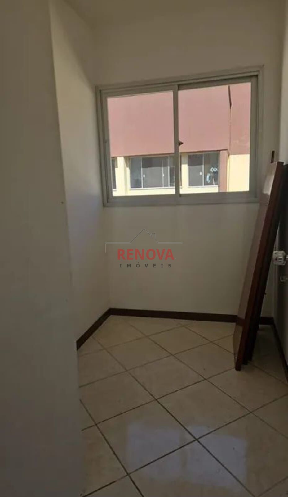 Apartamento à venda com 2 quartos, 62m² - Foto 3