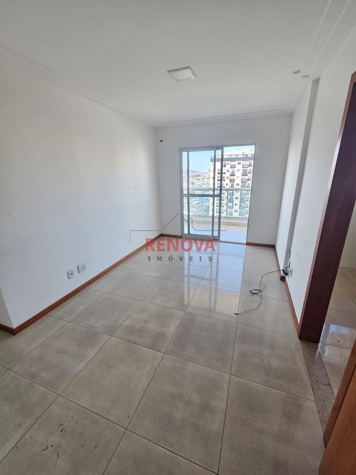 Apartamento à venda com 2 quartos, 68m² - Foto 4