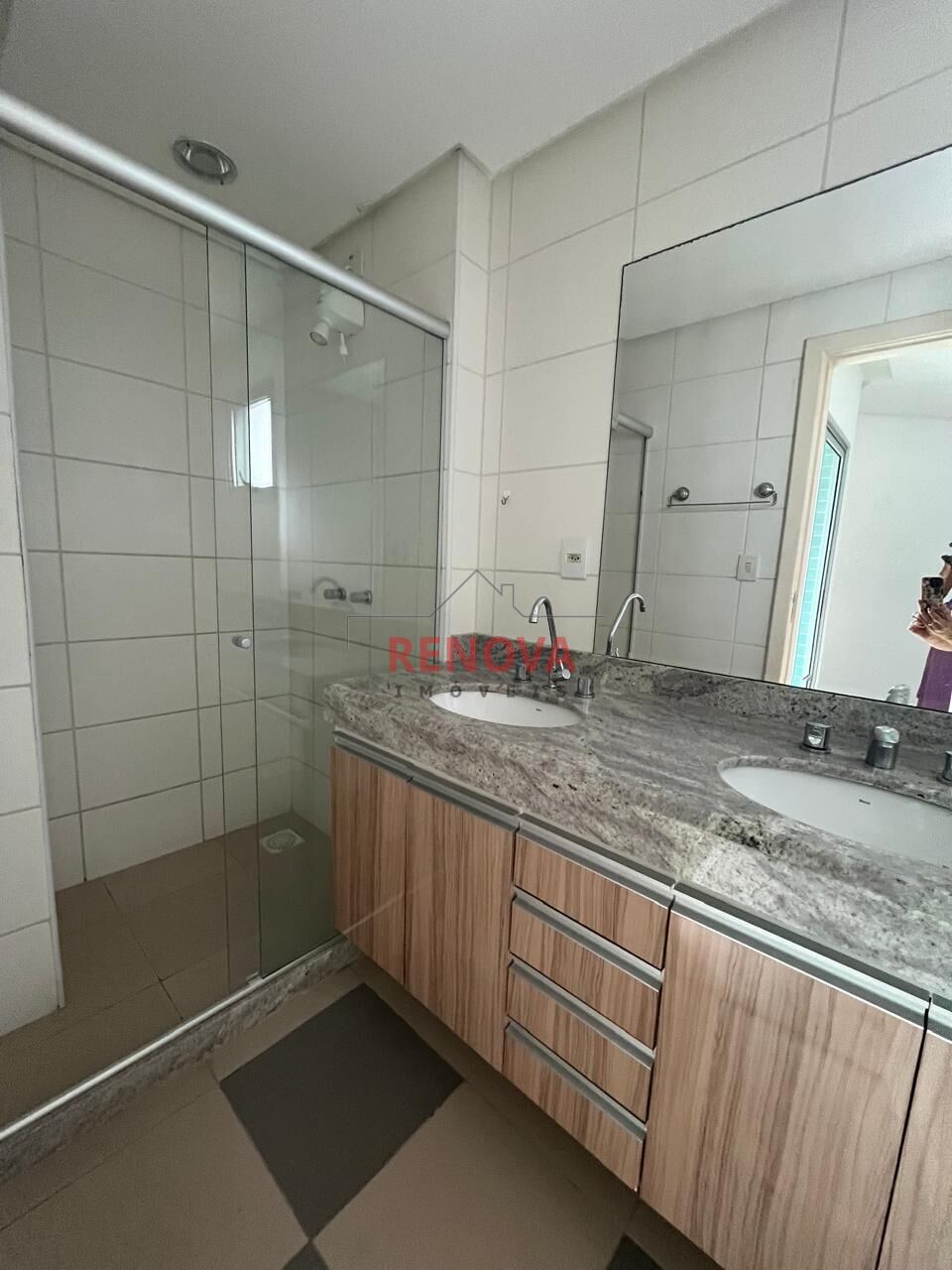 Apartamento para alugar com 3 quartos, 123m² - Foto 12