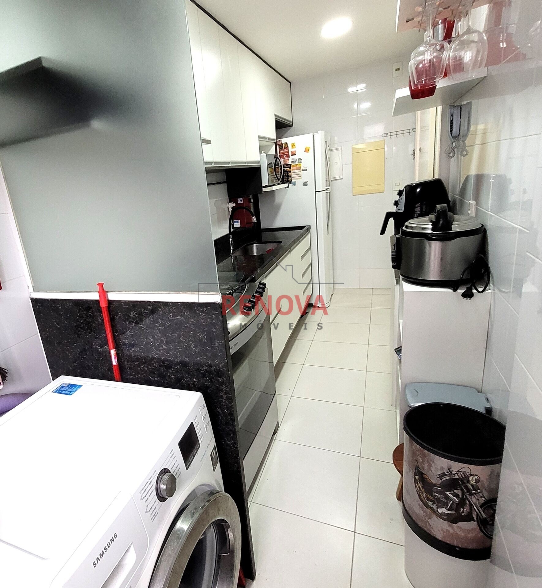 Apartamento à venda com 2 quartos, 60m² - Foto 14